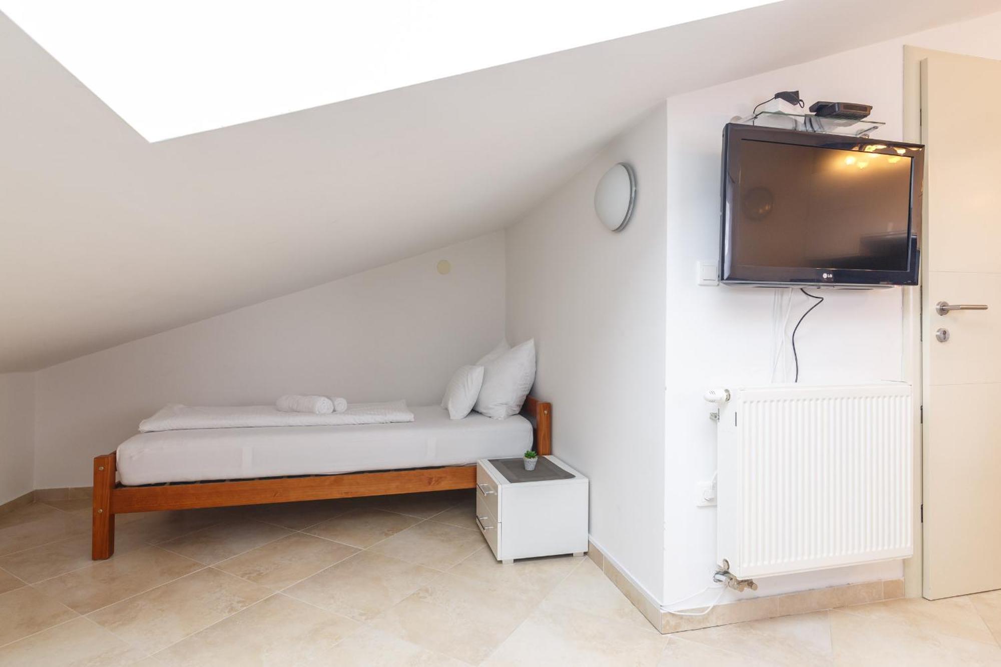 Apartmani Simi - The Wave Crikvenica Exterior photo