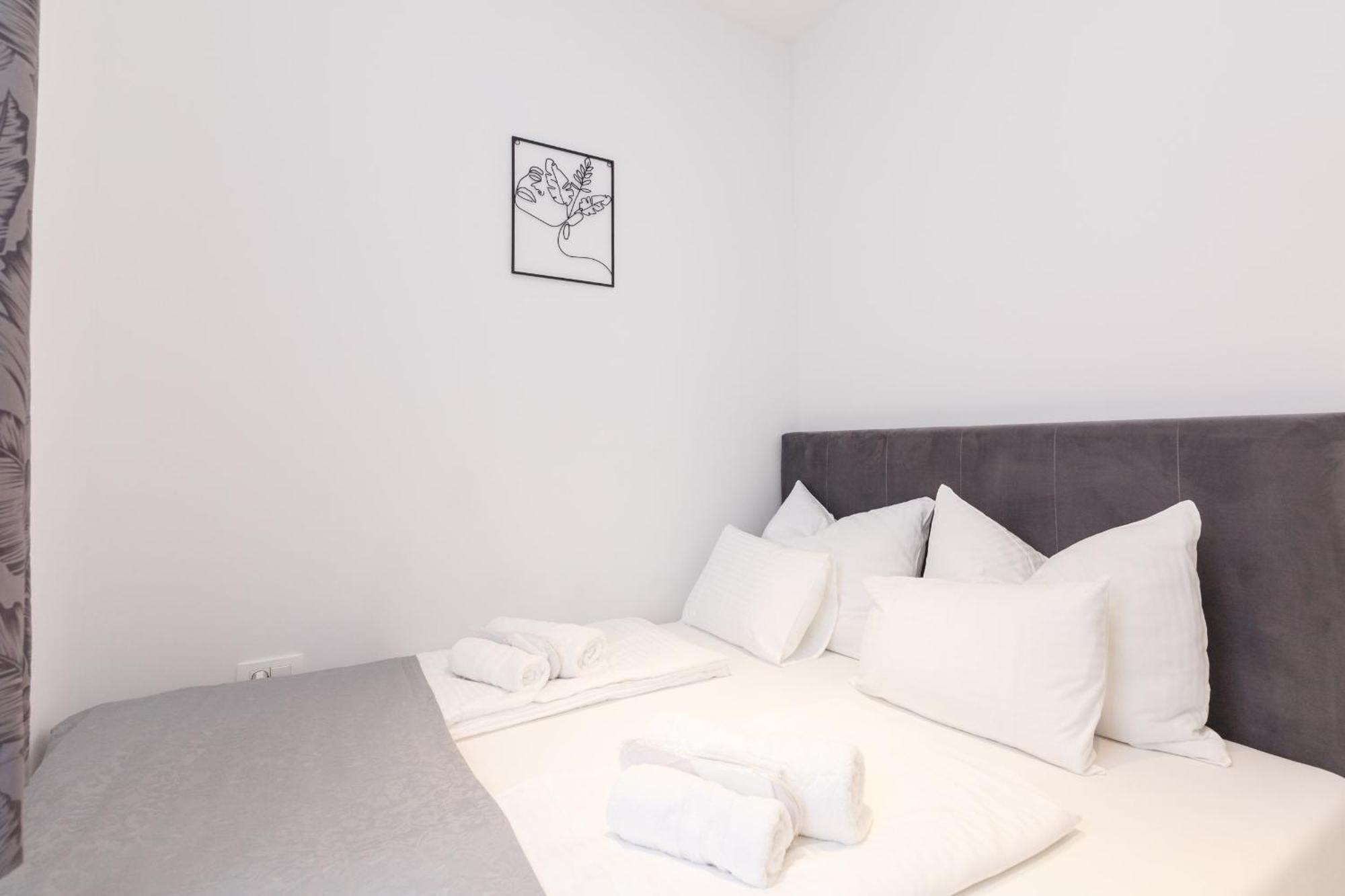 Apartmani Simi - The Wave Crikvenica Exterior photo