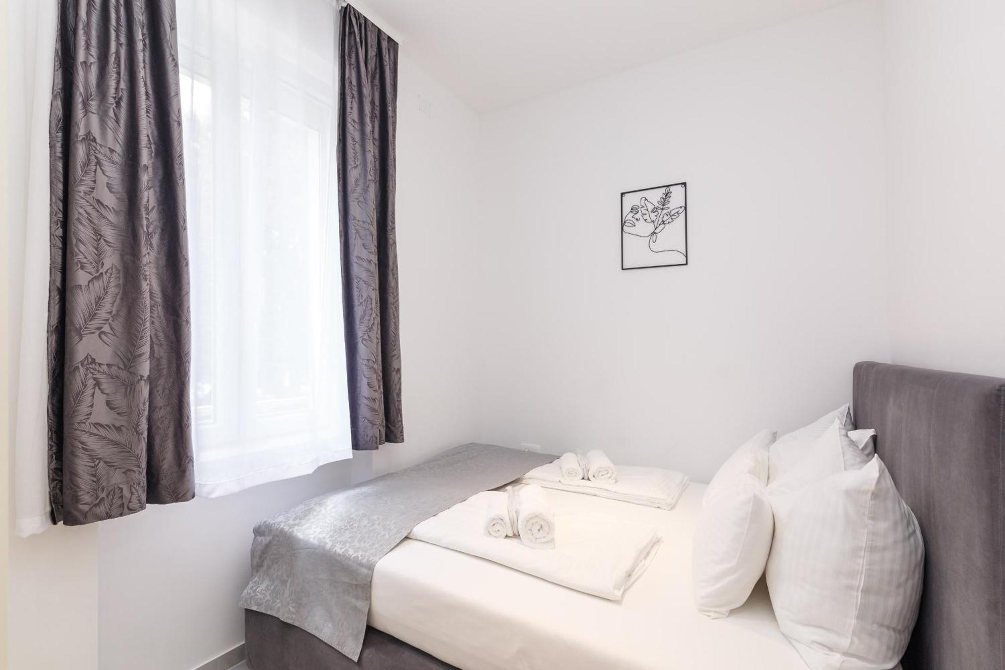 Apartmani Simi - The Wave Crikvenica Exterior photo