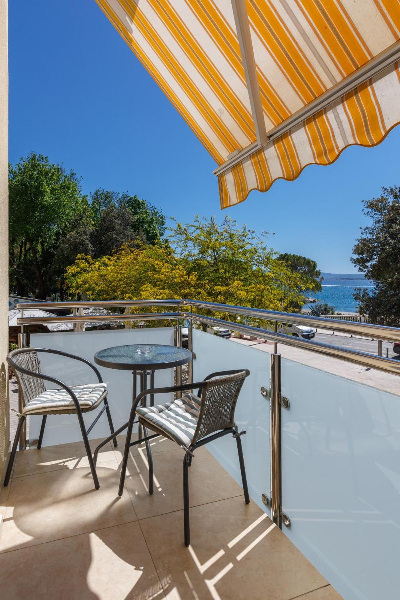 Apartmani Simi - The Wave Crikvenica Exterior photo